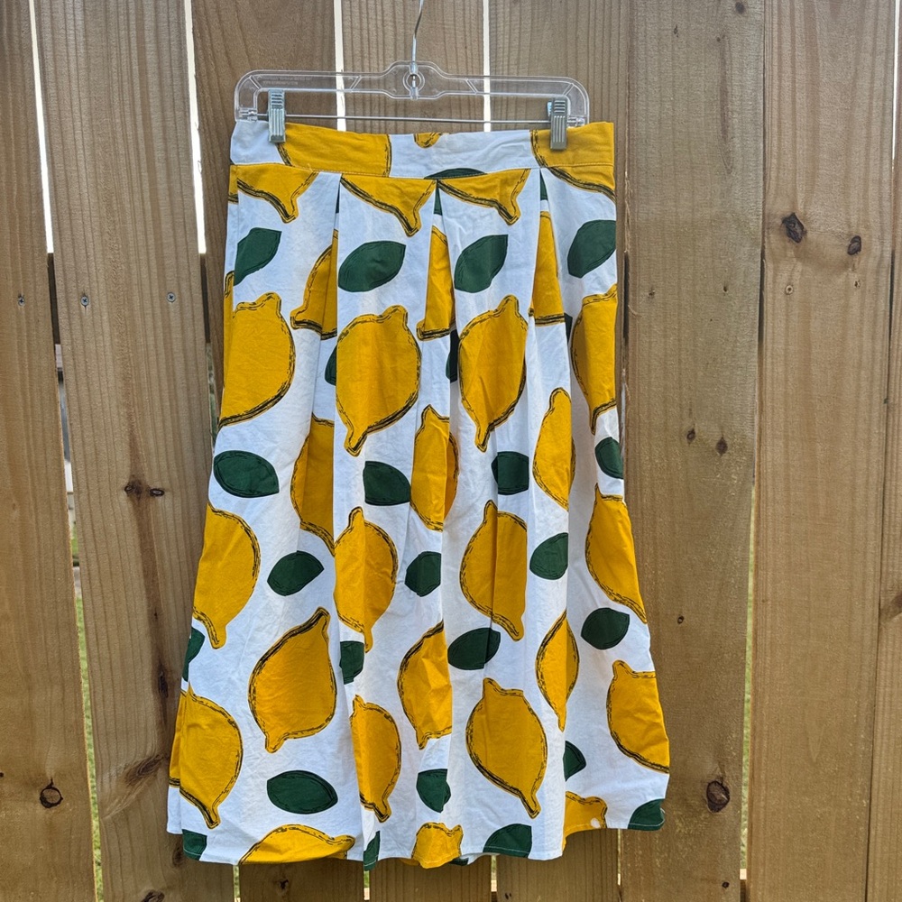 Chicwish Lemon Print White Skirt - Picture 3 of 4